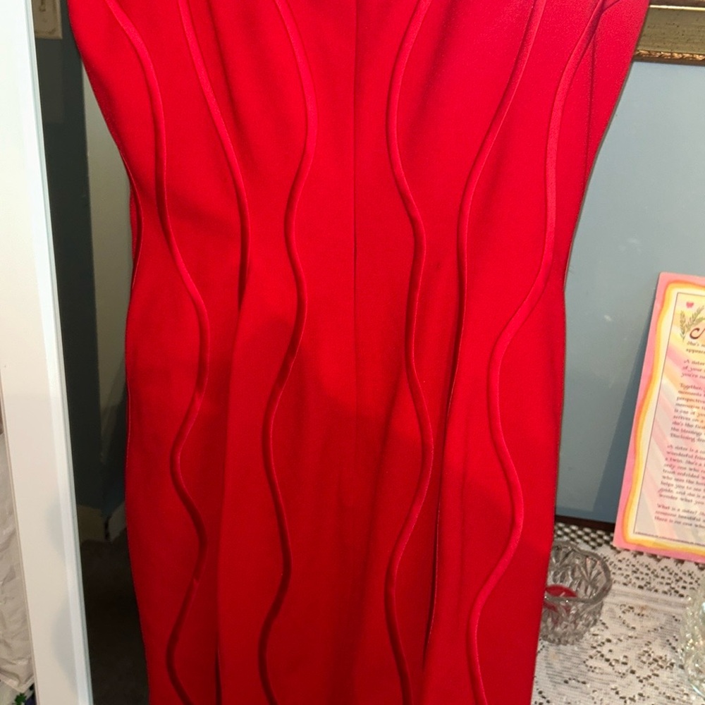 Super Sexy Dress for Christmas Parties etc.
Ann Tjian for Kenar, Size 8 - Picture 3 of 4
